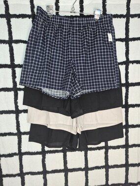 NWT 4 Pairs GAP M Men's Boxers Boxer Shorts Solid & Plaid Prints